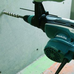 Makita HR5212C Kırıcı ve Delici AVT'li