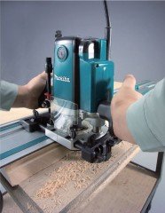 Makita RP1800 Dik Freze Makinesi